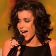Jenifer : divine en pantalon en satin dans The Voice 3 le samedi 22 mars 2014 sur TF1