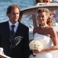  Ingrid Chauvin et Thierry Peythieu lors de leur mariage à Lège-Cap-Ferret le 27 août 2011. Le couple a eu la douleur de faire face à la mort de sa fille Jade, âgée de 5 mois, en mars 2014. 