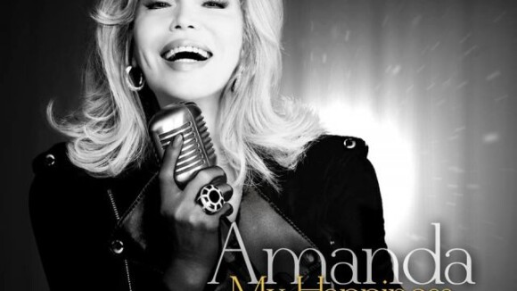 Amanda Lear tacle les ''chanteuses'', Arielle Dombasle et Michèle Laroque...