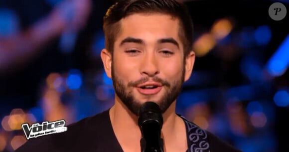 Le sexy gitan Kendji lors de l'ultime épreuve de The Voice 3 sur TF1 le samedi 29 mars 2014
