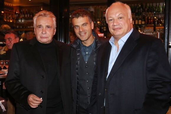 Michel Sardou, Steve Suissa et Eric-Emmanuel Schmitt - Générale de la pièce "The Guitrys" au théâtre Rive Gauche à Paris, le 16 octobre 2013.