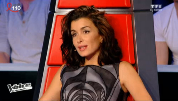 Jenifer, ravissante, sur le plateau de The Voice 3, le samedi 5 avril 2014 sur TF1