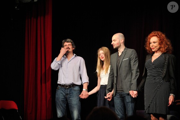 Exclusif - Philippe Vasseur, Jéromine Chasseriaud, Cédric Cizaire et Béatrice Costantini - Première de la pièce 'Profs & Cie' au théatre de La Contrescarpe à Paris le 4 avril 2014.