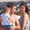 Raúl, sa femme Mamen Sanz et leur petite dernière Maria en vacances sur la petite île de Formentera dans l'archipel des Baléares le 15 juin 2012
