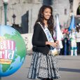 Flora Coquerel (Miss France 2014), vêtue d'une robe Talbot Runhof lors de la cérémonie pour le cinquantenaire de l'attraction "It's a small world", en partenariat avec l'Unicef, à Euro Disney à Marne-la-Vallée. Le 10 avril 2014.
