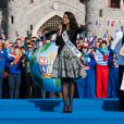 La sublime Flora Coquerel (Miss France 2014) - Cérémonie pour le cinquantenaire de l'attraction "It's a small world", en partenariat avec l'Unicef, à Euro Disney à Marne-la-Vallée. Le 10 avril 2014.