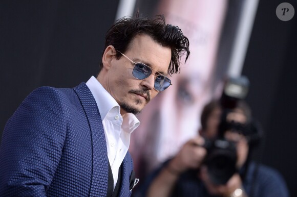 Johnny Depp lors de la première de Transcendence au Regency Village Theatre à Los Angeles, le 10 avril 2014.
