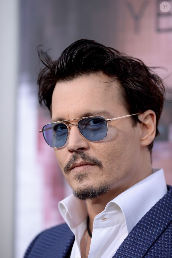 Johnny Depp lors de la première de Transcendence au Regency Village Theatre à Los Angeles, le 10 avril 2014.