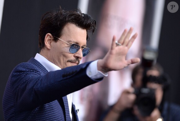 Johnny Depp lors de la première de Transcendence au Regency Village Theatre à Los Angeles, le 10 avril 2014.