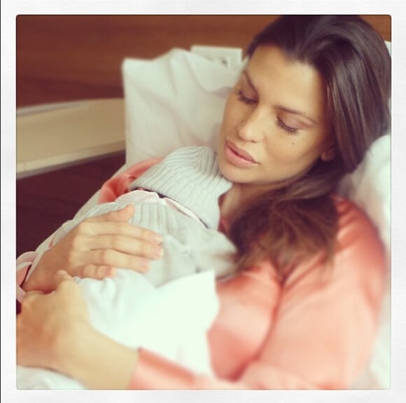 Claudia Galanti, jolie maman pour la 3e fois depuis le 21 mars 2014