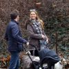 Exclusif - La princesse Madeleine, son mari Chris O'Neill et leur bébé Leonore lors d'une promenade à New York le 30 mars 2014.