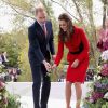 Le prince William et Kate Middleton inauguraient conjointement l'espace visiteurs des Jardins botaniques de Christchurch, en Nouvelle-Zélande, le 14 avril 2014.