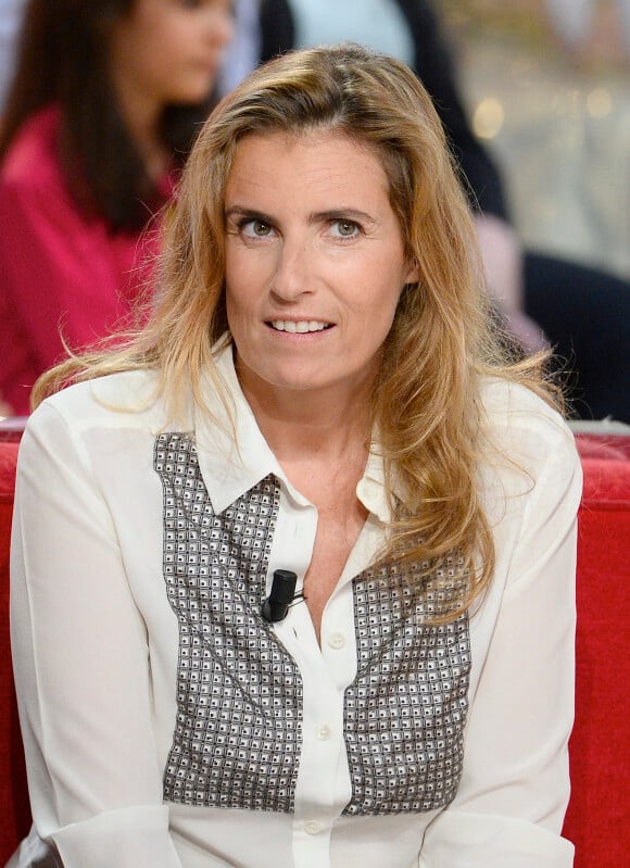 Lisa Azuelos (fille de la chanteuse Marie Laforêt) dans l'émission "Vivement Dimanche" à Paris le 13 avril 2014.