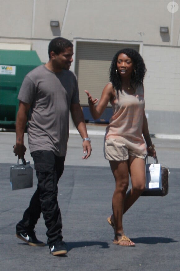Exclusif - La chanteuse Brandy et son amoureux Ryan Press à Los Angeles, le 12 août 2012. 