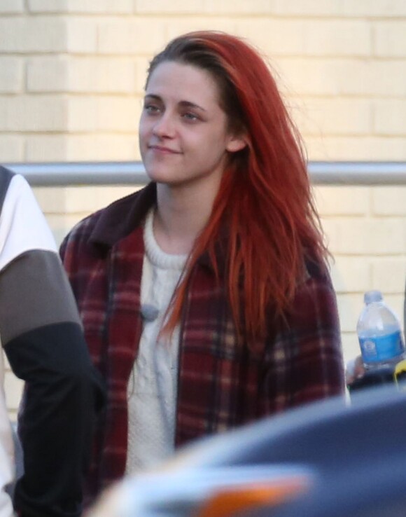 Kristen Stewart sur le tournage d'American Ultra à La Nouvelle-Orléans le 15 avril 2014. L'actrice s'est teint les cheveux en orange pour le film.