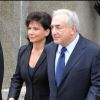 Dominique Strauss-Kahn et Anne Sinclair quittent le tribunal à New York, le 6 juin 2011.