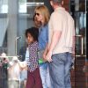 Heidi Klum emmène ses enfants Leni, Henry et Johan manger une glace à Brentwood, le 19 avril 2014. Une belle journée pour la famille bonheur !