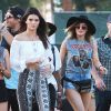 Kendall Jenner et Kylie Jenner au 2e jour du 2e week-end du festival de musique de Coachella à Indio, le 19 avril 2014.