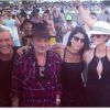 Johnny Hallyday, Laeticia Hallyday entourés d'amis dont Jean-Claude Darmon et sa compagne Hoda Roche au 2e jour du 2e week-end du festival de musique de Coachella à Indio, le 19 avril 2014.