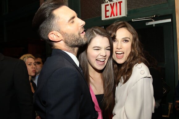 Adam Levine, Hailee Steinfeld et Keira Knightley lors de l'after-party de la projection du film Begin Again, dans le cadre de la clôture du Festival de Tribeca le 26 avril 2014