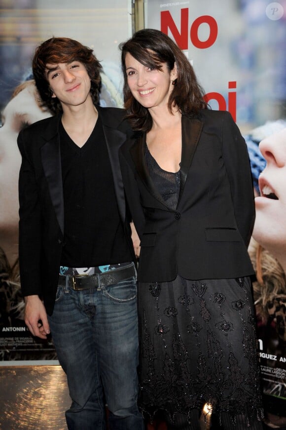 Zabou Breitman et son fils Antonin Chalon lors de l'avant-première du film No et moi à Paris le 15 janvier 2010