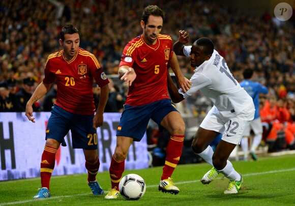Santi Cazorla et Juanfran face à Blaise Matuidi à Madrid, le 16 octobre 2012. 