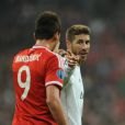  Sergio Ramos et Mario Mandzukic lors de la demi-finale retour de la Ligue des champions &agrave; l'Allianz Arena de Munich entre le Bayern Munich et le Real Madrid, match remport&eacute; 4-0 par les Madril&egrave;nes le 29 avril 2014 