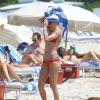 Katie Cassidy profite d'une belle après-midi sur une plage de Miami. Le 29 avril 2014.