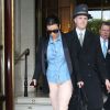 Kim Kardashian quitte l'hôtel Le Meurice pour se rendre à l'aéroport de Roissy. Paris, le 1er mai 2014.