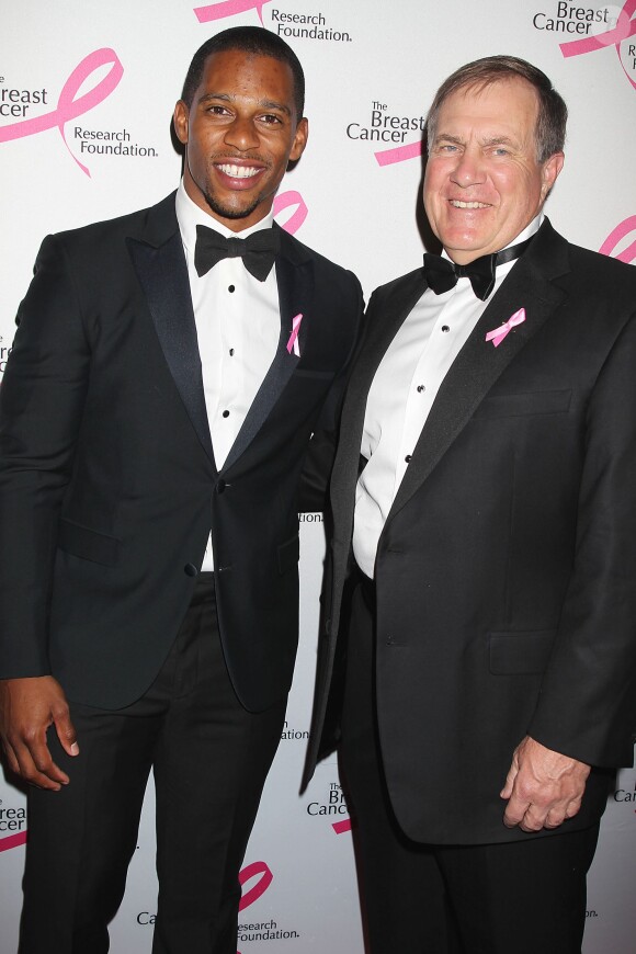 Victor Cruz et Bill Belichick à la soirée The Breast Cancer Research Foundation's Hot Pink Party, à New York, le 28 avril 2014.