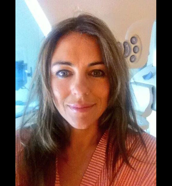 Elizabeth Hurley a posté ce selfie après avoir fait sa mammographie, le 28 avril 2014.