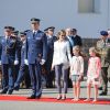 Felipe d'Espagne, sa femme la princesse Letizia et leurs filles Sofia et Leonor, lors du 25e anniversaire d'obtention de diplome de la 41e promotion du prince, sur la base aérienne de San Javier, le 2 mai 2014.