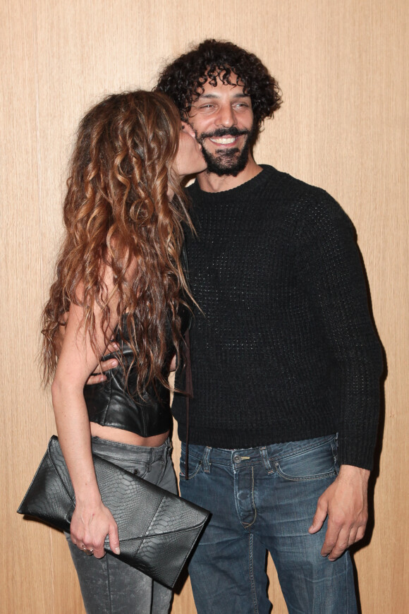 Tomer Sisley et sa petite amie à la première de "Kidon" au Pathé Beaugrenelle, Paris, le 6 mai 2014.
