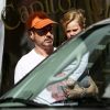 Robert Downey Jr. et Exton - Robert Downey Jr. et Jeremy Renner vont en famille au zoo de Nashville, le 5 mai 2014. Jeremy Renner est accompagné de son ex-petite-amie Sonni Pacheco et leur fille Ava.