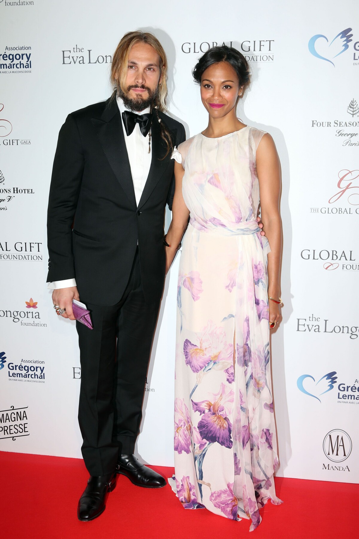Vidéo La belle Zoe Saldana et son mari Marco Perego Soirée Vidéo La belle Zoe Saldana et son mari Marco Perego Soirée