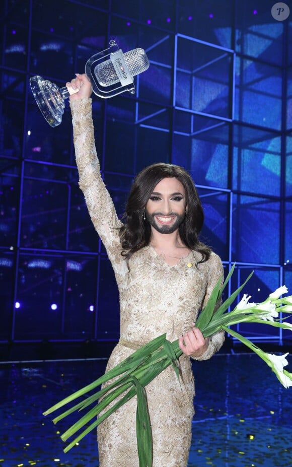 Conchita Wurst remporte le concours de l'Eurovision à Copenhague au Danemark, le 11 mai 2014.