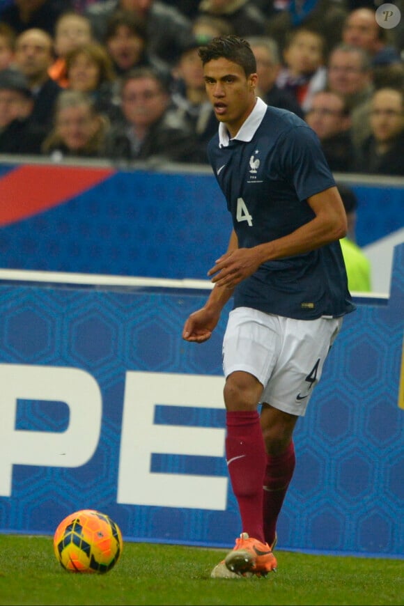 Raphaël Varane au Stade de France le 5 mars 2014. 