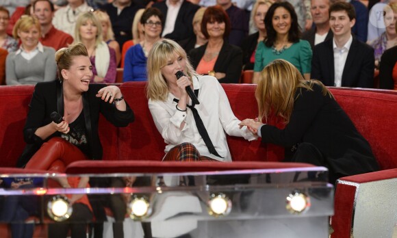 Marie-Amélie Seigner, Emmanuelle Seigner et Mathilde Seigner - Enregistrement de l'émission "Vivement Dimanche" à Paris le 13 mai 2014. L'émission sera diffusée le 18 mai 2014.