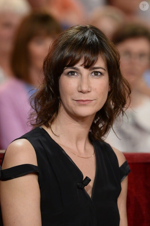 Virginie Hocq - Enregistrement de l'émission "Vivement Dimanche" à Paris le 13 mai 2014. L'émission sera diffusée le 18 mai 2014.