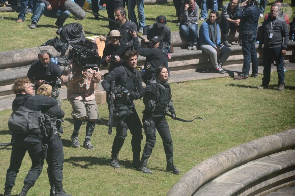 Jennifer Lawrence, Liam Hemsworth, Josh Hutcherson, Mahershala Ali ou encore Natalie Dormer tournent Hunger Games : La Révolte à Noisy-Le-Grand, près de Paris, le 15 mai 2014.