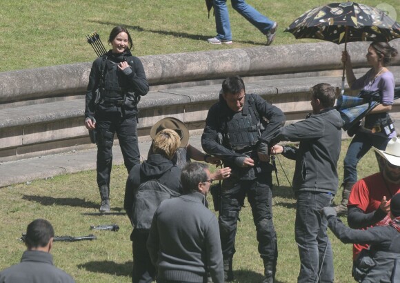 Jennifer Lawrence, Liam Hemsworth, Josh Hutcherson, Mahershala Ali ou encore Natalie Dormer tournent Hunger Games : La Révolte à Noisy-Le-Grand, près de Paris, le 15 mai 2014.