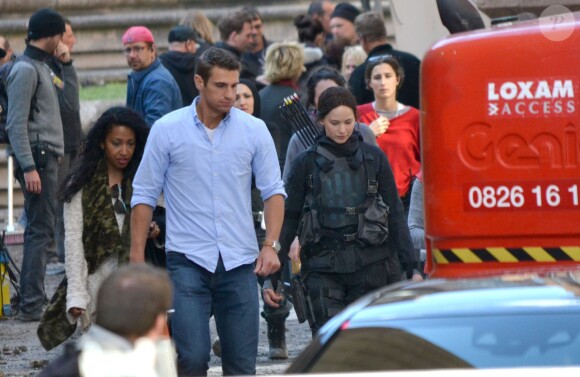 Exclusif - Jennifer Lawrence sur le tournage du troisième film "Hunger Games : La révolte" à Noisy-le-Grand le 14 mai 2014.