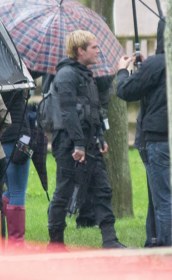 Exclusif - Josh Hutcherson sur le tournage de "Hunger Games : La révolte" à Noisy-le-Grand le 14 mai 2014.