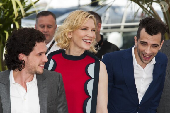 Cate Blanchett avec Kit Harington et Jay Baruchel lors du photocall pour le film Dragons 2, au 67e Festival de Cannes, le 16 mai 2014.