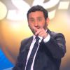 Cyril Hanouna présente L'Oeuf ou la Poule (émission diffusée sur D8 le vendredi 16 mai 2014.)