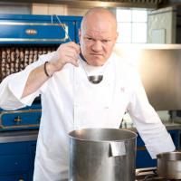 Philippe Etchebest (Cauchemar en cuisine) : Il prend part à l'aventure Top Chef
