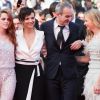 Kristen Stewart, Juliette Binoche, Olivier Assayas et Chloé Grace Moretz - Montée des marches du film "Sils Maria" lors du 67e Festival du film de Cannes le 23 mai 2014.