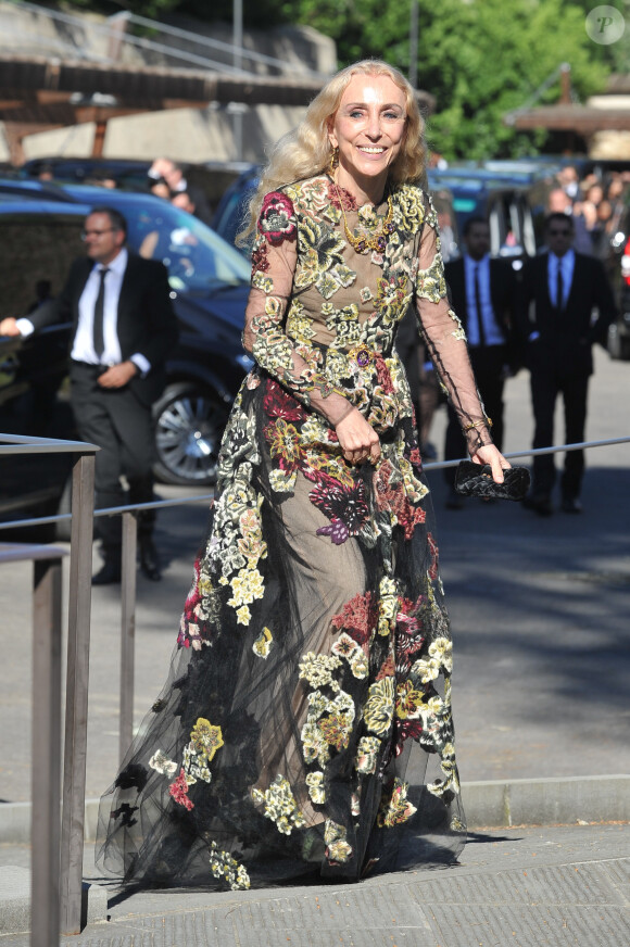 Franca Sozzani arrive au Fort Belvedere pour assister au mariage de Kim Kardashian et Kanye West. Florence, le 24 mai 2014.