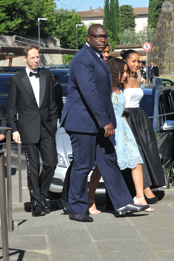 Le réalisateur Steve McQueen arrive au Fort Belvedere pour assister au mariage de Kim Kardashian et Kanye West. Florence, le 24 mai 2014.