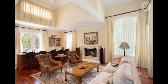 Frank Sinatra Jr. a mis en vente sa demeure de Los Angeles pour la somme de 4,8 millions de dollars.